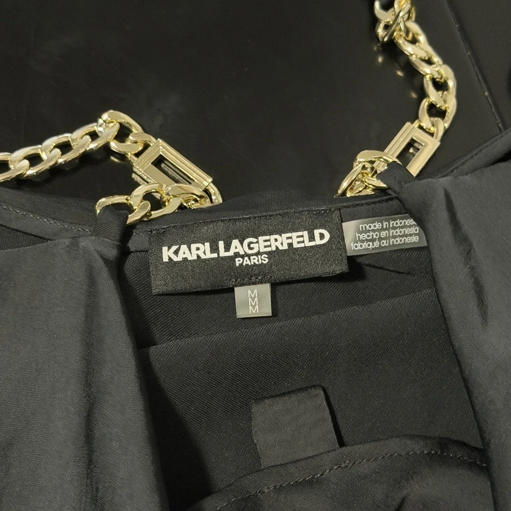 Solid Cowl Neck Sleeveless Hardware Strap Detail Tank, size M. - Picture 2 of 9